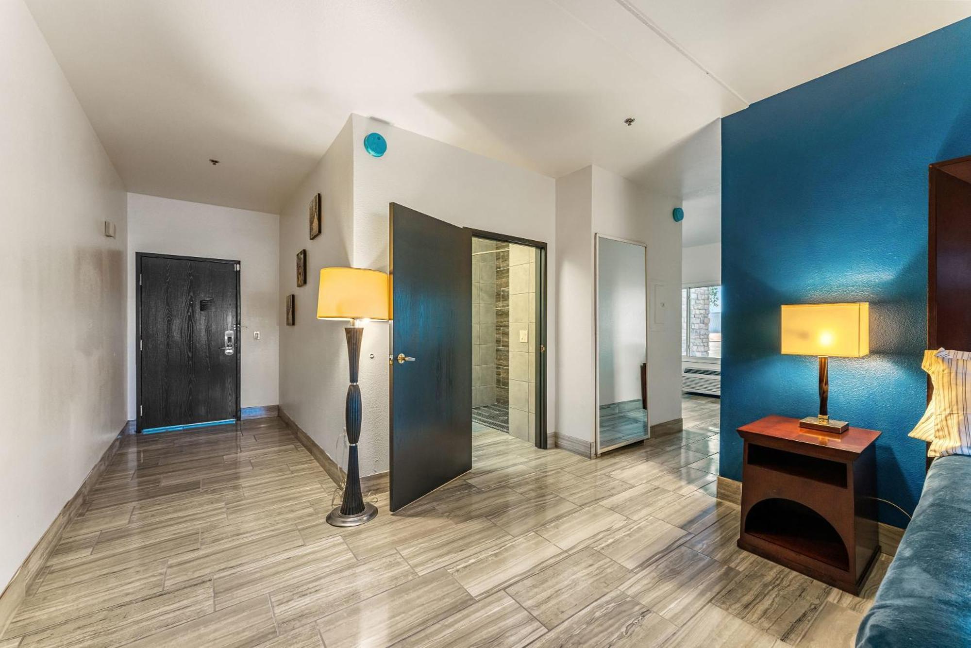 Tempe Corner Apartment Studio King Bed Exterior photo