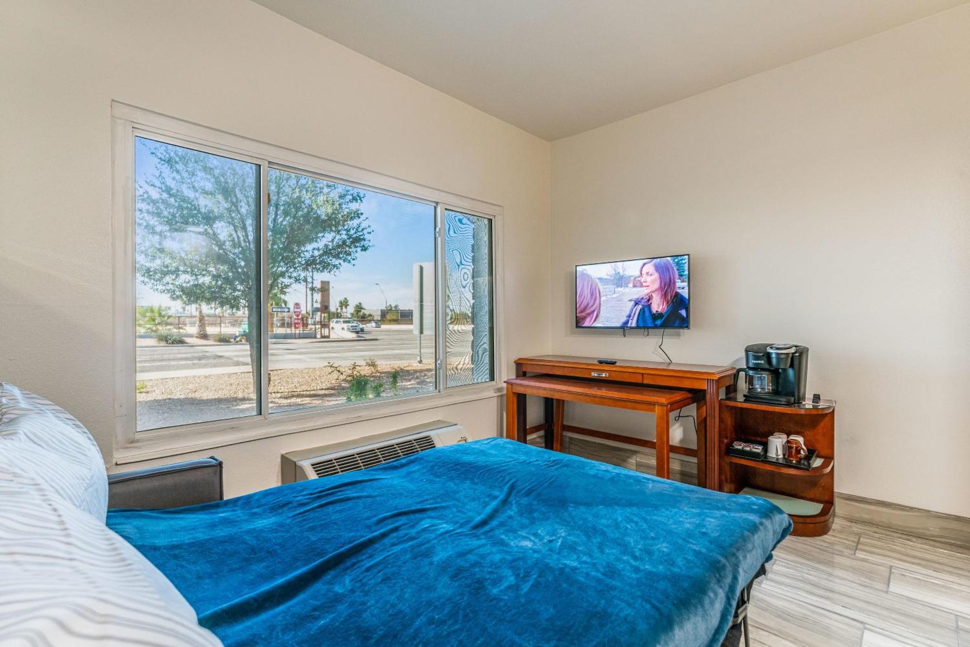 Tempe Corner Apartment Studio King Bed Exterior photo