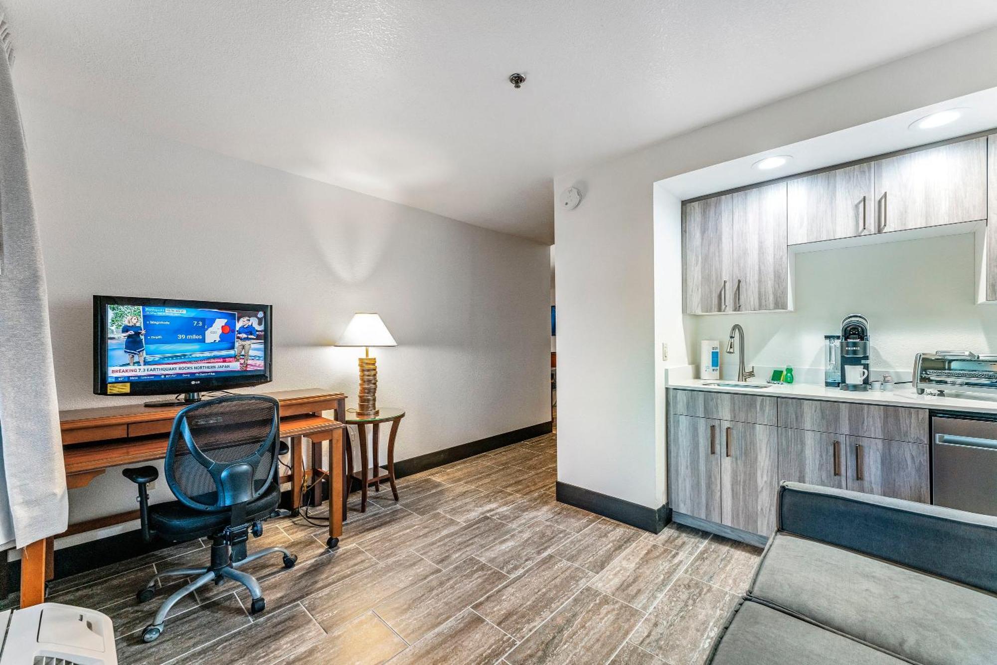 Tempe Corner Apartment Studio King Bed Exterior photo